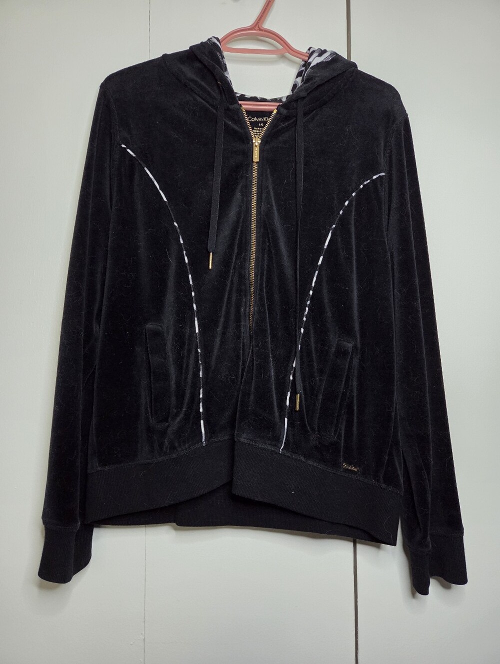 Calvin Klein Women's L Black Hoodie with Gold Zipper And Animal Print Trim